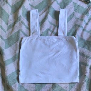 Crop top with thick straps